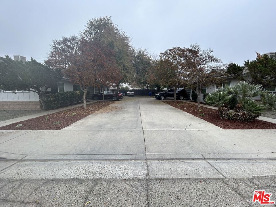 36 N G St, Porterville, CA 93257