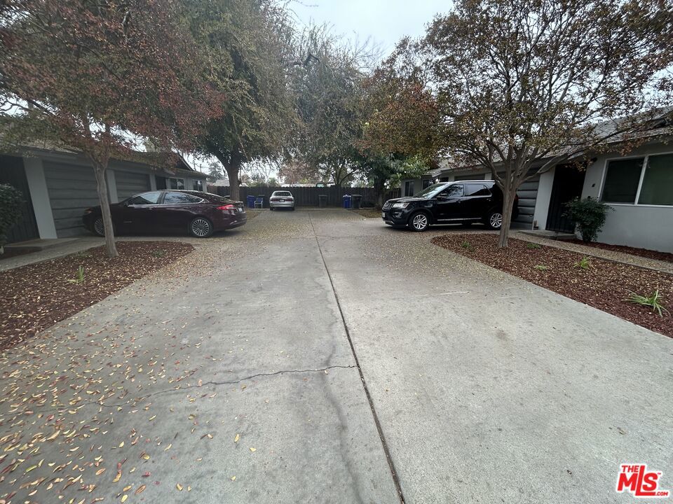 36 N G St, Porterville, CA 93257