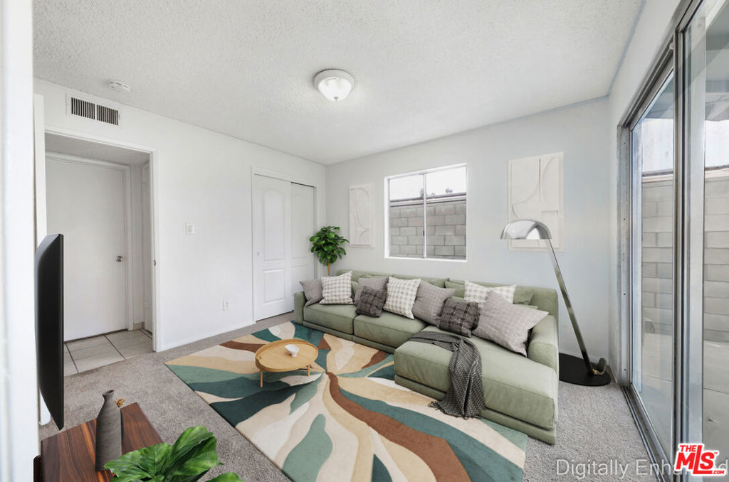 1040 Iris St, Wasco, CA 93280