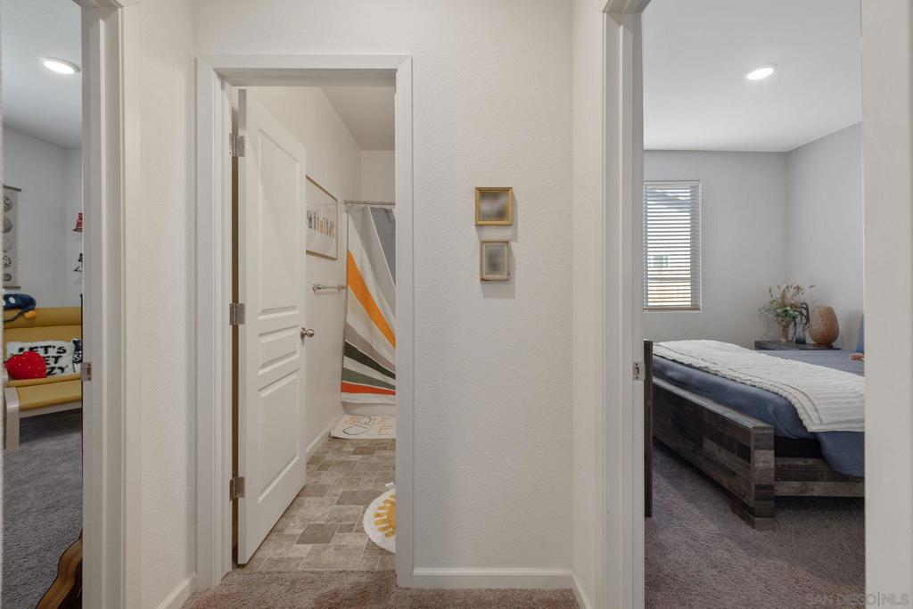 495 Pearl Dr, Lemoore, CA 93245