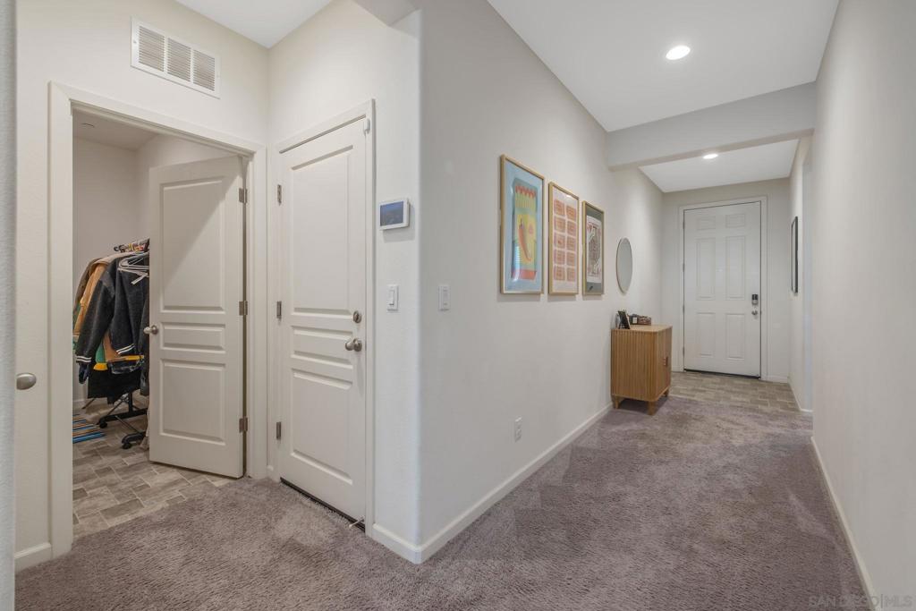 495 Pearl Dr, Lemoore, CA 93245