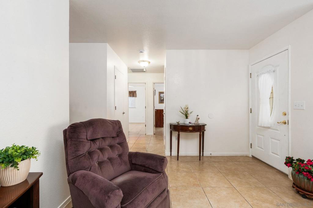 23663 Las Palmas Ave, Madera, CA 93637