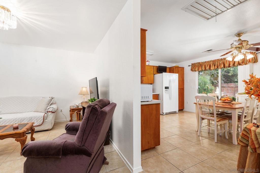 23663 Las Palmas Ave, Madera, CA 93637