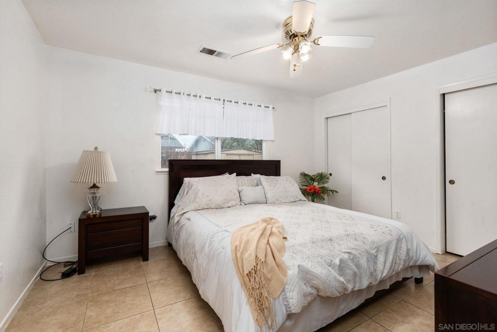 23663 Las Palmas Ave, Madera, CA 93637