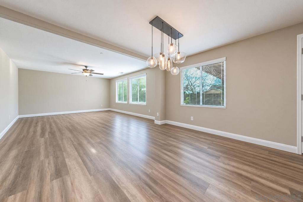 1119 W Muir Way, Hanford, CA 93230