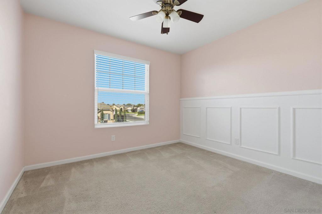 1119 W Muir Way, Hanford, CA 93230