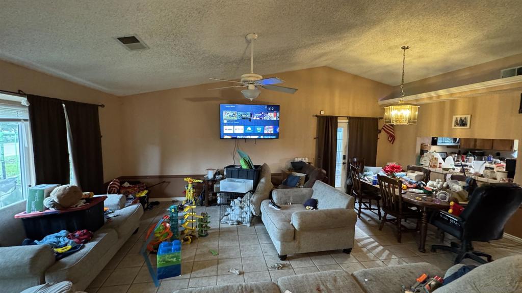 3642 W Redlands Ave, Fresno, CA 93722