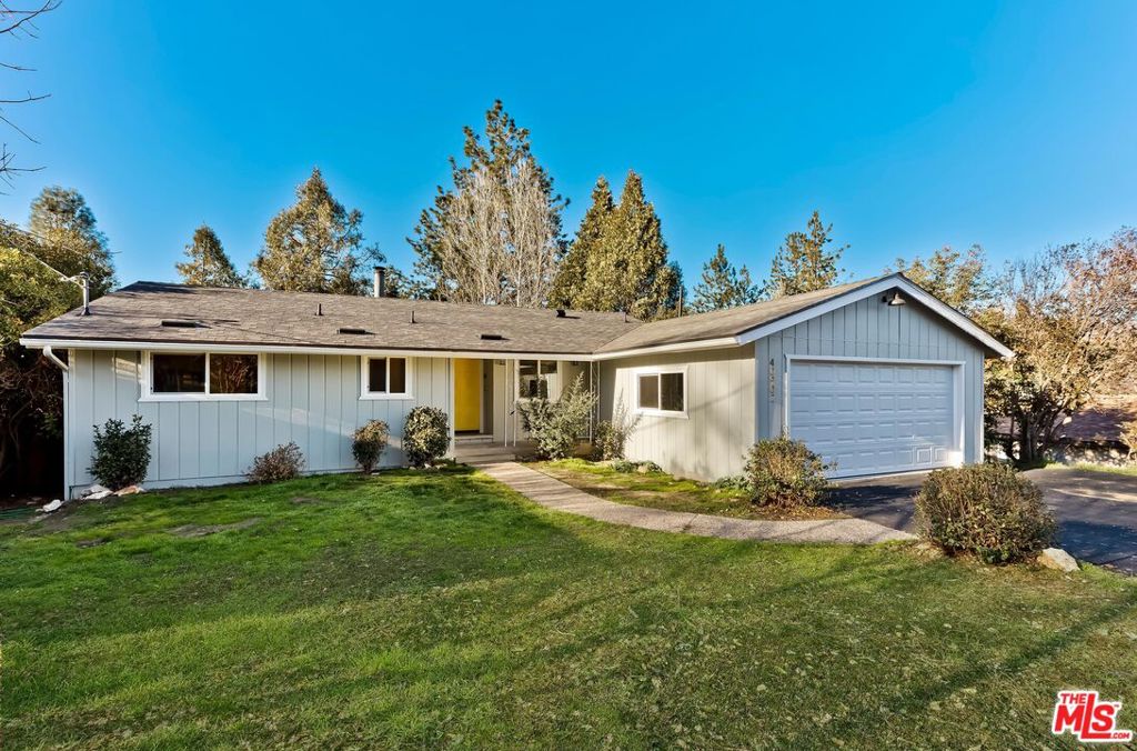 40902 Elliott Drive, Oakhurst, CA 93644