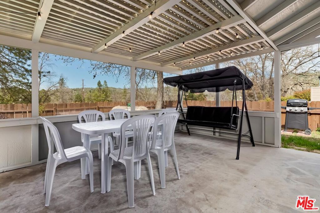 40922 Elliott Drive, Oakhurst, CA 93644