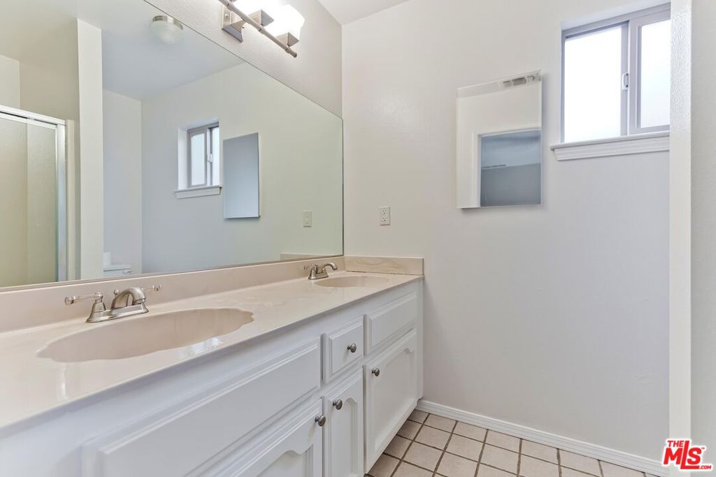 40934 Elliott Dr, Oakhurst, CA 93644