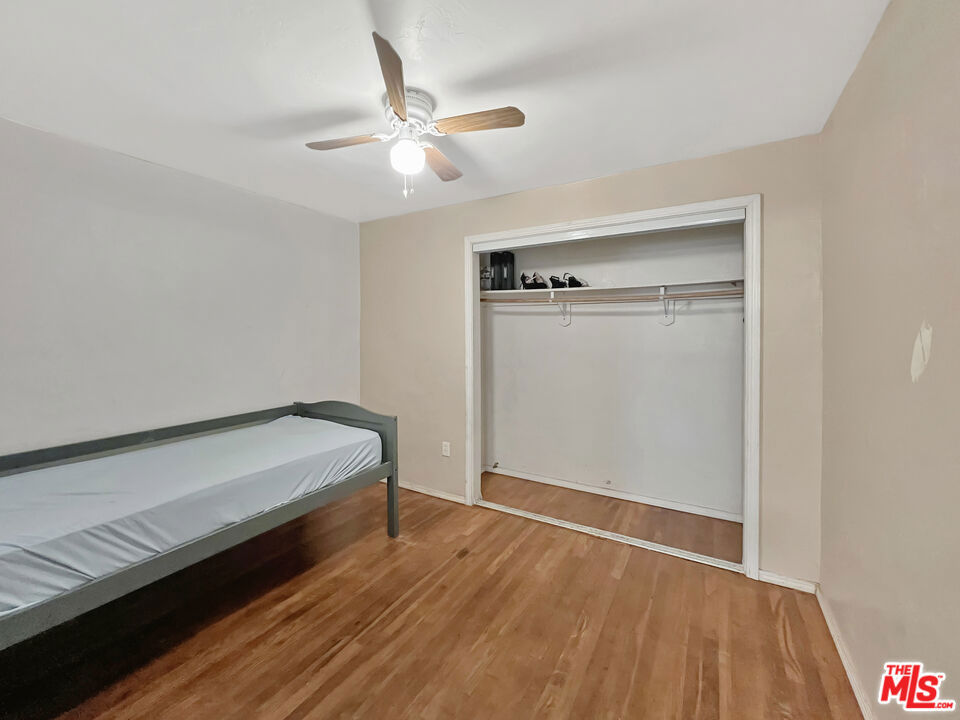 3493 E Joyce Dr, Fresno, CA 93703