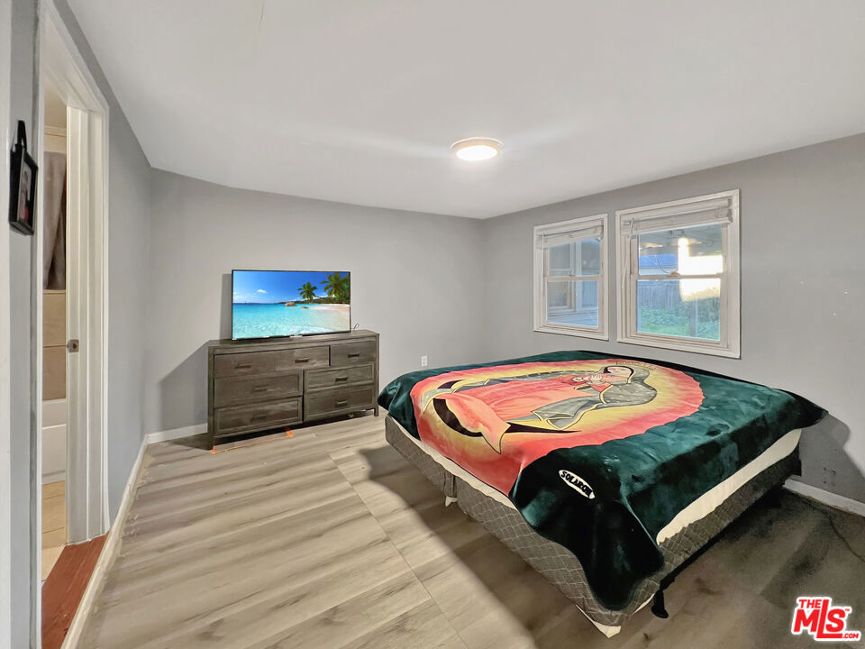 3493 E Joyce Dr, Fresno, CA 93703