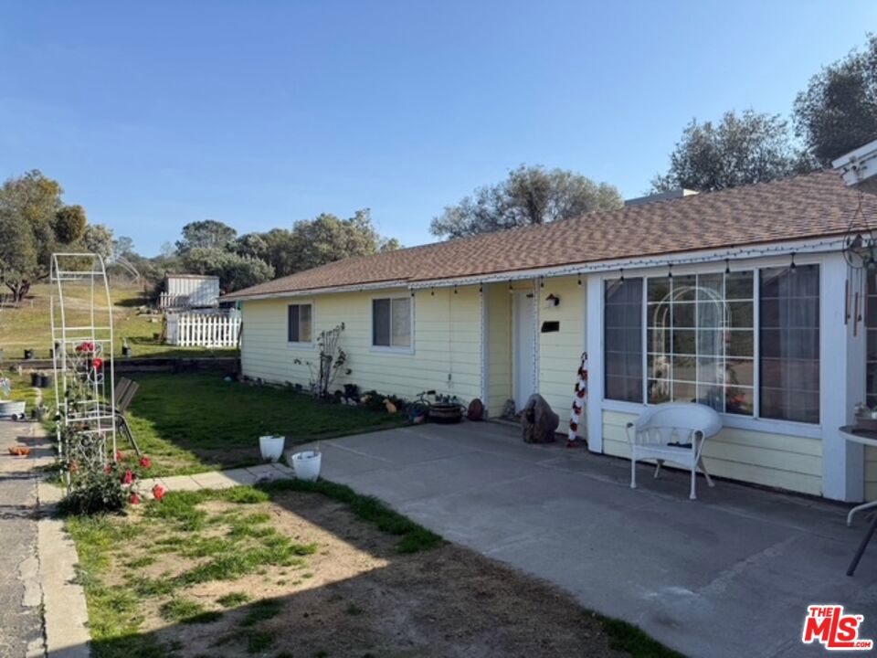 46330 Van Teri Rd, Coarsegold, CA 93614