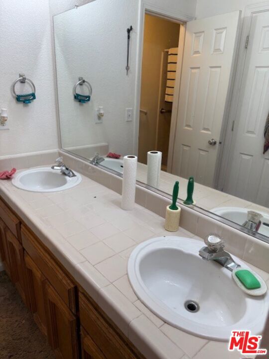 46330 Van Teri Rd, Coarsegold, CA 93614