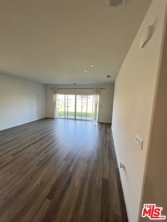 935 Northwich Ln, Patterson, CA 95363