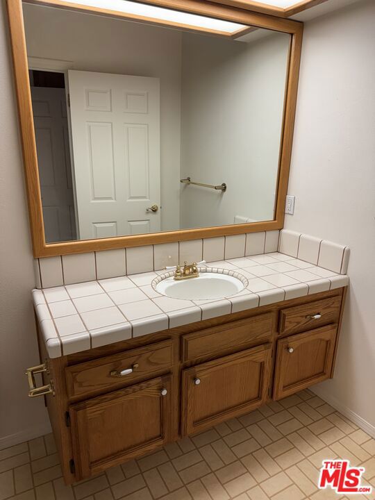 3203 Via Ensenada, San Luis Obispo, CA 93401