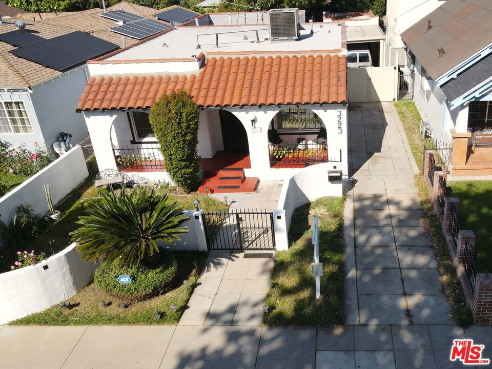 3223 Perlita Ave, Atwater, CA 90039