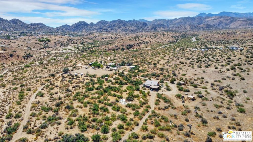 53408 Stud Valley Rd, Pioneertown, CA 92268