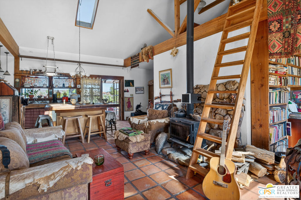 53408 Stud Valley Rd, Pioneertown, CA 92268