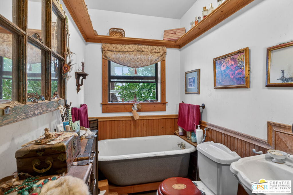 53408 Stud Valley Rd, Pioneertown, CA 92268