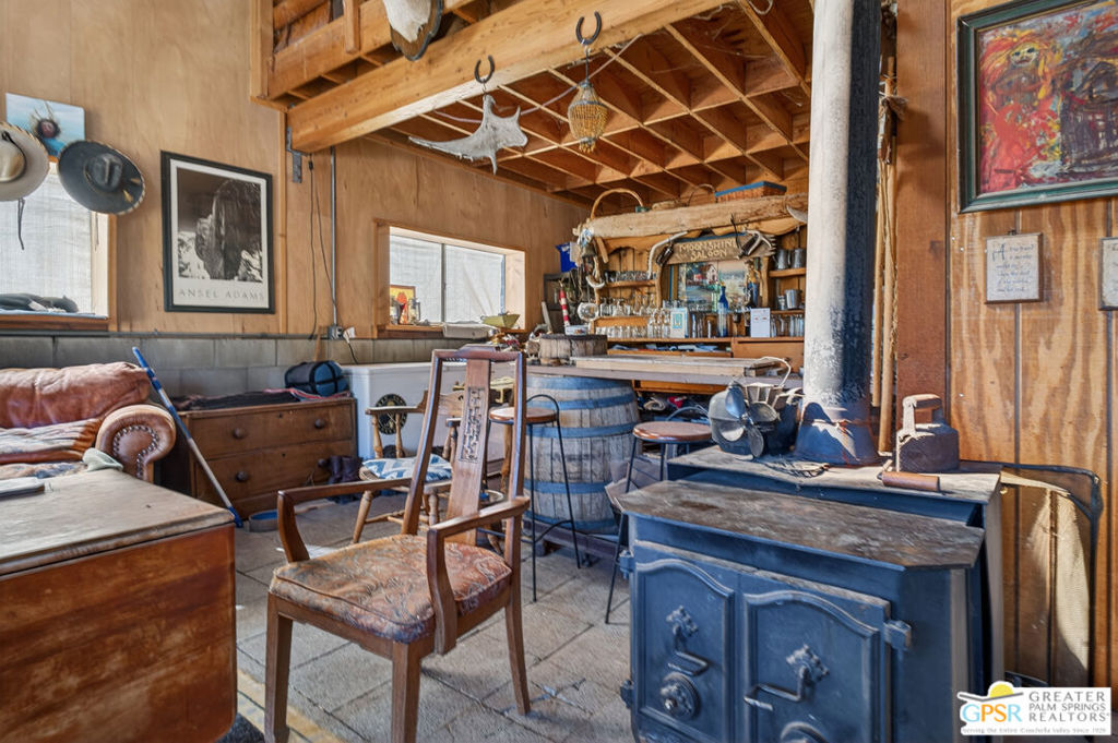 53408 Stud Valley Rd, Pioneertown, CA 92268
