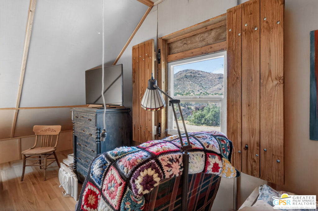 53408 Stud Valley Rd, Pioneertown, CA 92268