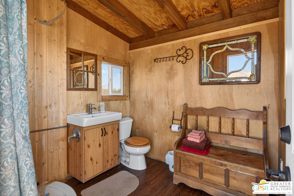 53408 Stud Valley Rd, Pioneertown, CA 92268