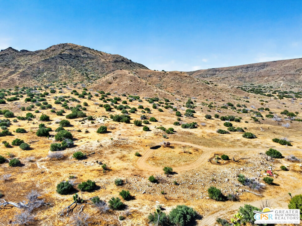 53408 Stud Valley Rd, Pioneertown, CA 92268