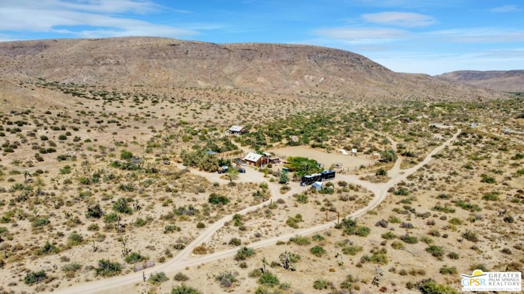 53408 Stud Valley Rd, Pioneertown, CA 92268