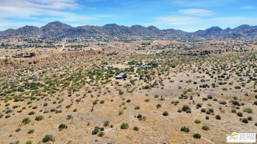 53408 Stud Valley Rd, Pioneertown, CA 92268