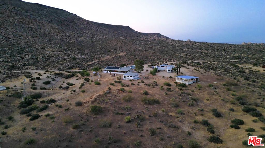 2900 Roadrunner, Pioneertown, CA 92268