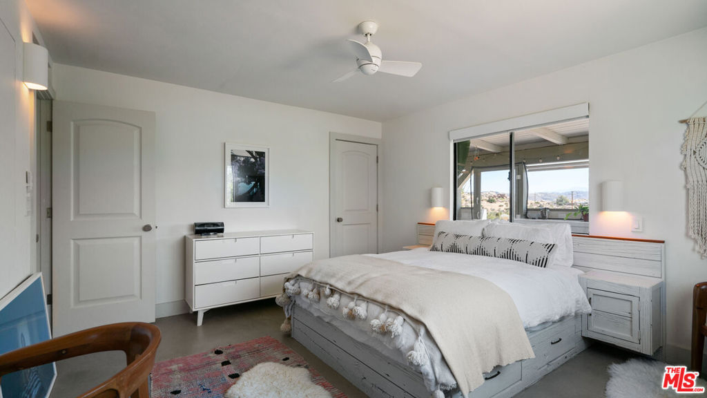 2900 Roadrunner, Pioneertown, CA 92268