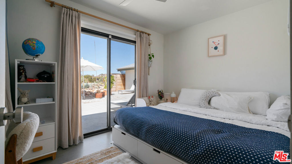 2900 Roadrunner, Pioneertown, CA 92268