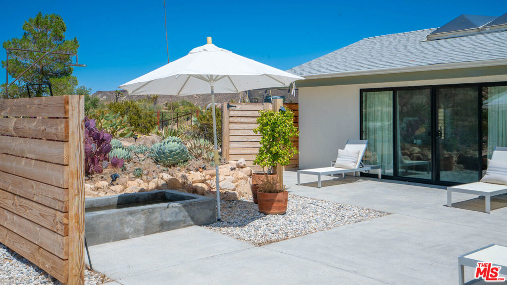 2900 Roadrunner, Pioneertown, CA 92268
