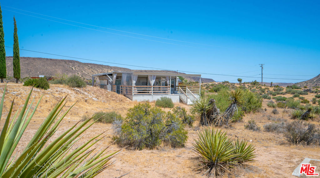 2900 Roadrunner, Pioneertown, CA 92268