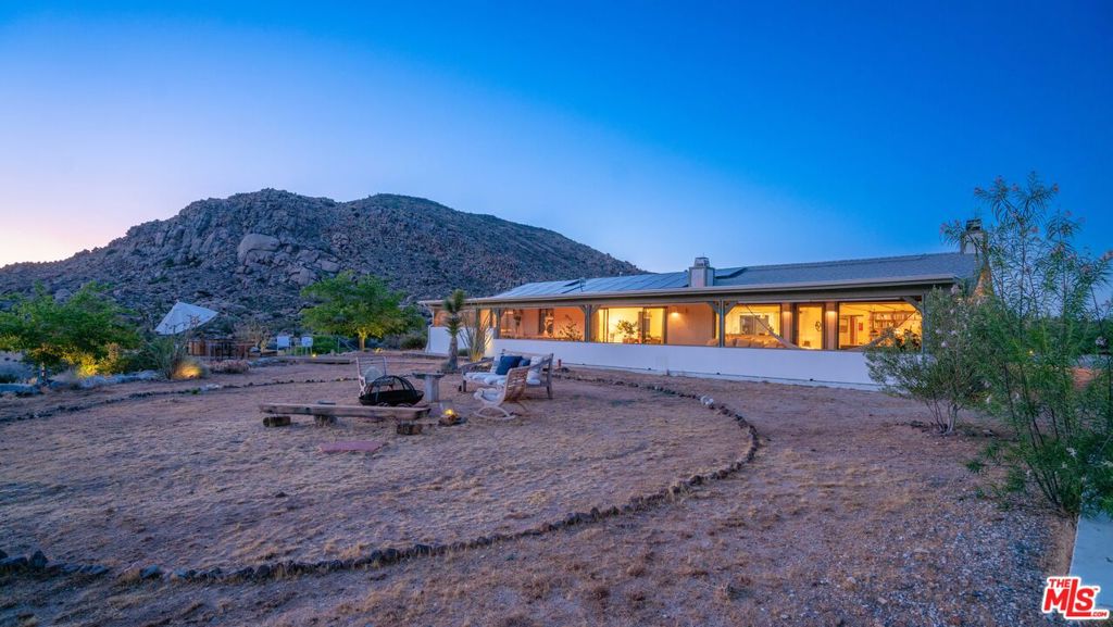 2900 Roadrunner, Pioneertown, CA 92268