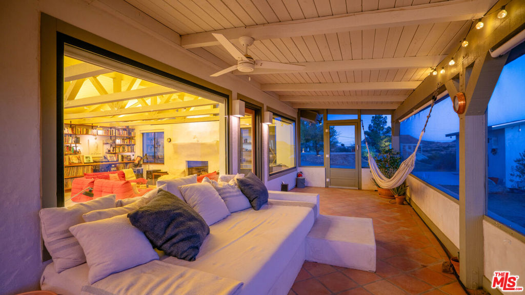 2900 Roadrunner, Pioneertown, CA 92268