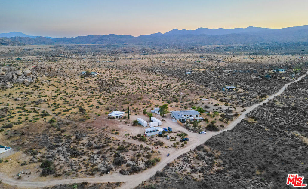 2900 Roadrunner, Pioneertown, CA 92268