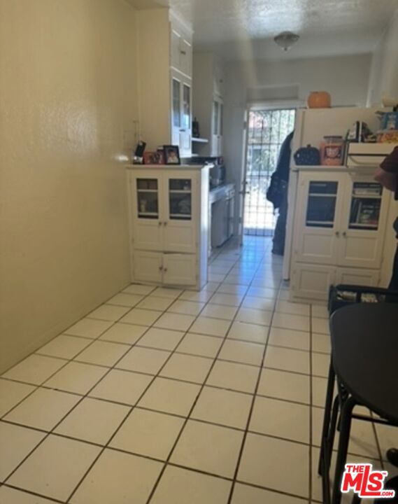 203 Jones St, Modesto, CA 95354