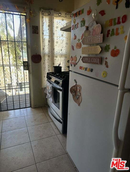 203 Jones St, Modesto, CA 95354