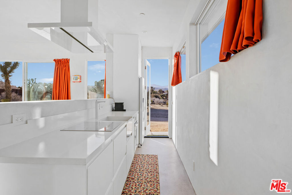 5256 William S Hart Rd, Pioneertown, CA 92268