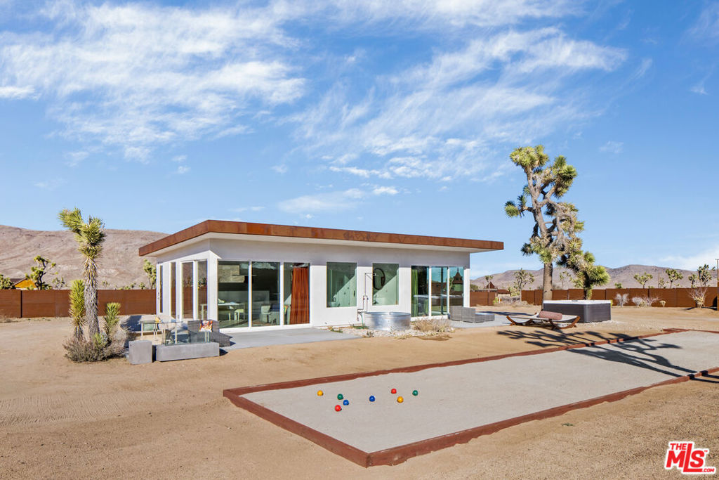 5256 William S Hart Rd, Pioneertown, CA 92268