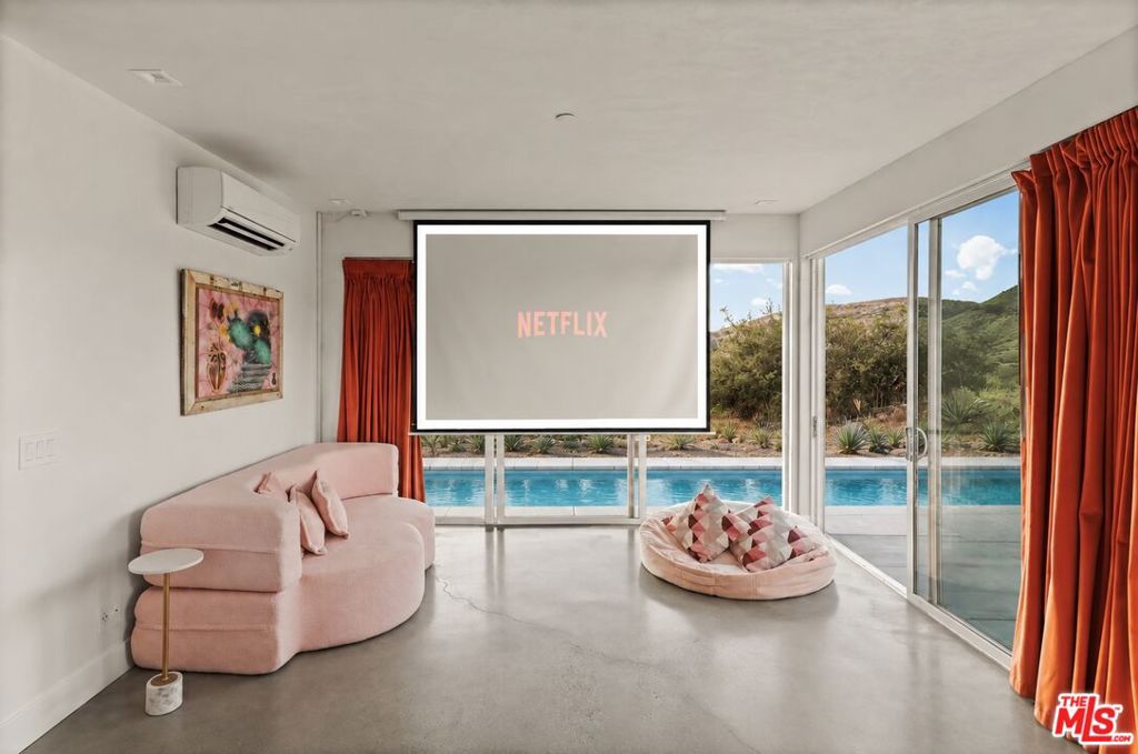 5195 Pioneertown Rd, Pioneertown, CA 92268