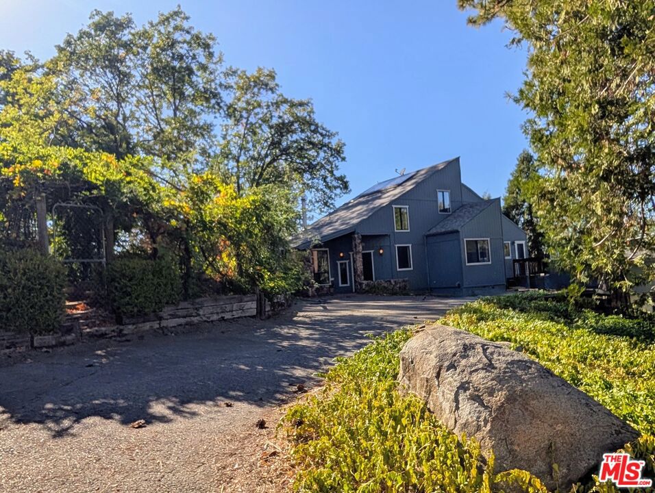 37068 Mudge Ranch Rd, Coarsegold, CA 93614