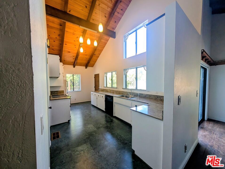 37068 Mudge Ranch Rd, Coarsegold, CA 93614