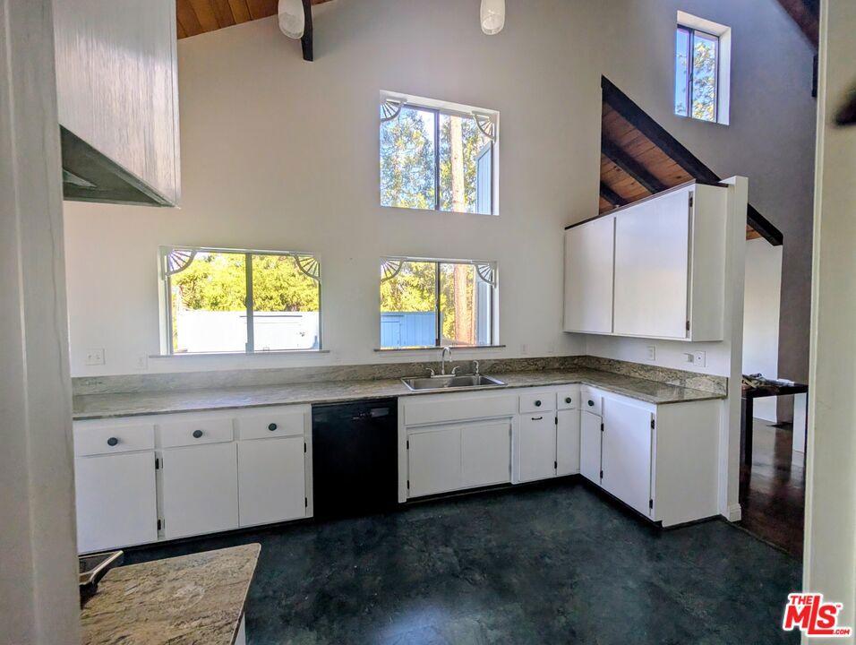 37068 Mudge Ranch Rd, Coarsegold, CA 93614
