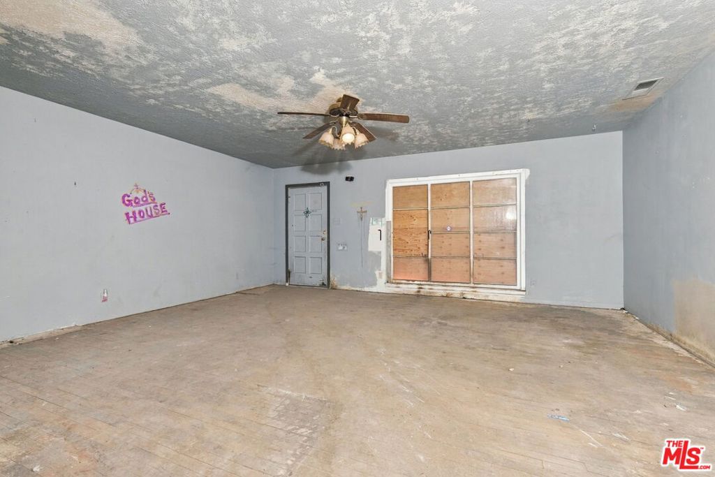 528 S D St, Exeter, CA 93221
