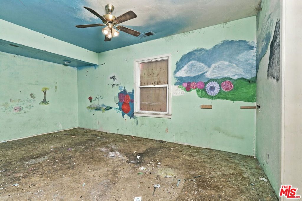 528 S D St, Exeter, CA 93221