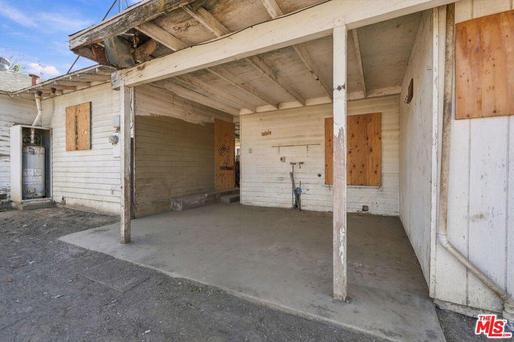528 S D St, Exeter, CA 93221