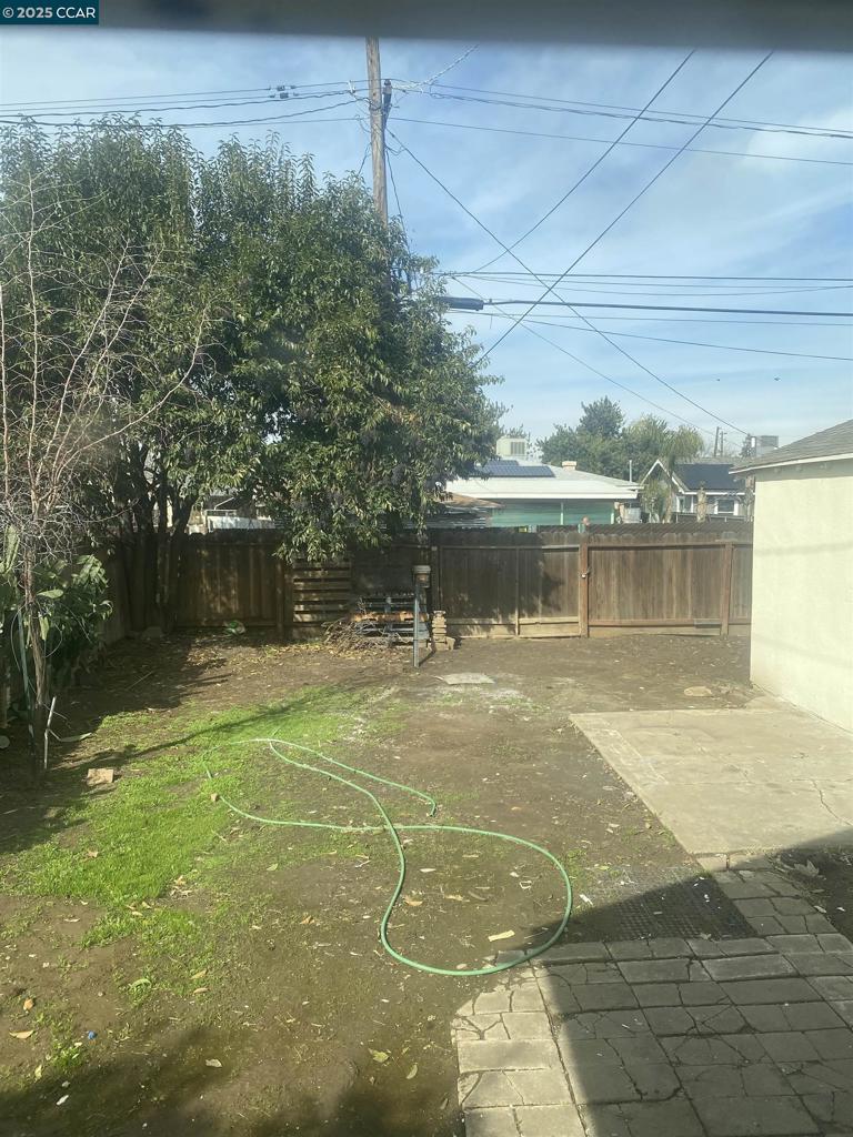 4583 E Tulare, Fresno, CA 93702